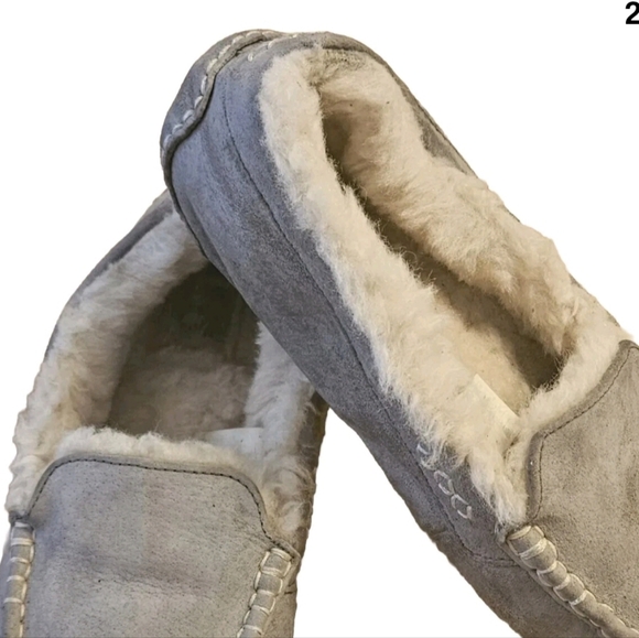 UGG Light Gray Sued & Shearling Ansley Moccasin Slipper US 10 Men's Comfy & Warm - Picture 2 of 4